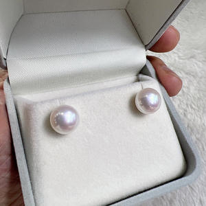 Boucles d'oreilles en perles d'eau douce rondes de 7,5 à 8 mm, bijoux chics en or 18 carats, accessoire de mode - Product Image 1