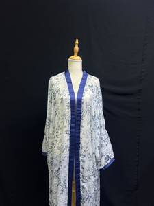 Promotion 2026 : Robe longue musulmane de Ramadan, style Dubaï, modeste, à col en V, ornée de perles et de paillettes, en polyester respirant et léger, à manches longues, longueur cheville, couleur unie, collection Printemps - Product Image 4