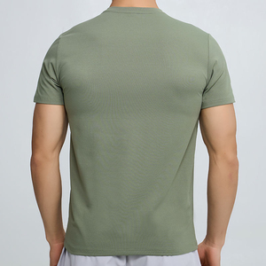 เสื้อยืดคอกลมแขนสั้นสีพื้นแห้งเร็วสำหรับผู้ชายสวมใส่สบายแบบลำลอง - Product Image 4