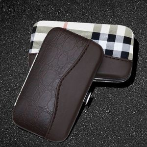 Ensemble de manucure et pédicure haut de gamme, de qualité supérieure, fabriqué sur mesure en acier inoxydable léger, avec emballage personnalisé - Product Image 4