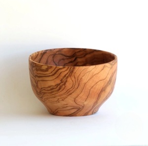 Bol en bois d'olivier fait main et écologique - Design rustique durable pour les collations, les salades et le service en cuisine à la maison - Product Image 2