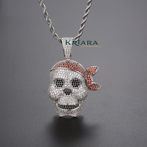 Pendentif Crâne en Argent 925 Plaqué Or 18K avec Moissanite, Style Hip-Hop Unisexe, Breloque Thème, Coupe Ronde Brillante - Product Image 3
