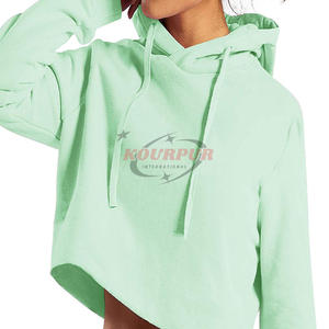 เสื้อฮู้ดครอปสีเขียวมิ้นท์สำหรับผู้หญิง พิมพ์ลายโลโก้ด้านหน้า แขนยาว สวมใส่สบาย ผลิตจากผ้าฝ้ายถัก 100% เหมาะสำหรับใส่ในฤดูใบไม้ร่วง - Product Image 3