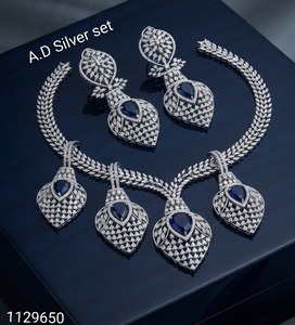 Parure de collier élégante en forme de feuille de saphir, bijoux de luxe pour mariée et soirée, finition rhodiée, pierre bleue pour femme - Product Image 2
