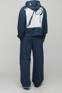 Conjunto de Chándal Unisex Oversize con Capucha y Pantalones Anchos de Poliéster con Bordado Floral - Venta al por Mayor - Product Image 2