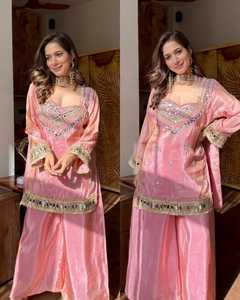 Conjunto Kurti Sharara de Seda con Bordado y Espejos Reales para Mujer, con Dupatta, para Bodas, Fiestas y Eventos Festivos, Ropa Elegante para Mujer - Product Image 3