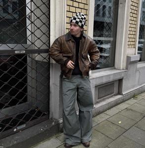 Blouson Bomber Unisexe OEM 100% Cuir Véritable Marron Grande Taille Imperméable Respirant Coupe-Vent pour l'Hiver Chaud en Coton - Product Image 6