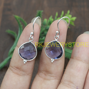Pendientes Colgantes Hechos a Mano de Plata de Ley 925 con Iolita Natural, Engaste de Bisel Redondo Facetado, Joyería de Gancho Colgante, Regalo para Mujeres y Mamás - Product Image 3
