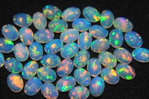 5x3mm Faceted Natural Ethiopian Opal Oval Cut Multi Color Gemstone with Color Play for Jewelry Making Wholesale Factory Price - Product Image 6