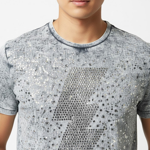 เสื้อยืดแขนยาวผู้ชายทรงเข้ารูป คุณภาพสูง ผลิตตามสั่ง (OEM) ผ้าฝ้าย/ใยไผ่ ประดับเพชร ระบายอากาศ แห้งเร็ว เนื้อผ้า Worsted - Product Image 4