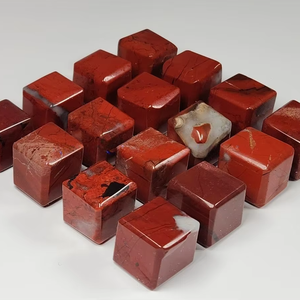 Pierre de cristal de jaspe rouge naturel, bloc carré poli, pierre précieuse de guérison pour la méditation Reiki, décoration de la maison, cadeau - Product Image 1
