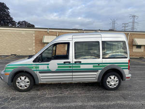 Listo para Enviar, Gran Oferta, Usado, Modelo Antiguo 2011, Transit Connect XLT Premium, Minivan, Volante a la Izquierda, DISPONIBLE EN TIENDA - Product Image 2