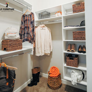 Armoires en forme de L en MDF moderne européen et brillant de luxe Meubles de chambre à coucher en PET pour appartements, hôtels, meubles en panneaux de style bois - Product Image 4