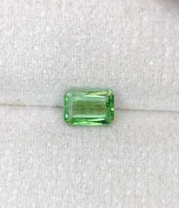 Pierre précieuse naturelle de grenat Merelani de Tanzanie, pierre rouge et verte de haute qualité pour la fabrication de bijoux fins - Product Image 1