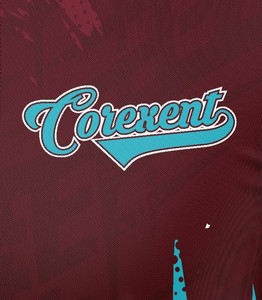 Short de sport personnalisable en polyester rouge bordeaux, respirant et à séchage rapide, avec impression par transfert thermique du nom et du numéro de l'équipe, fermeture éclair ODM - Product Image 4