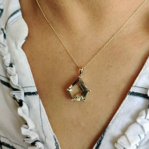 Pendentif en Quartz fumé naturel, coupe pentagonale, or 14K, 16x16MM, bijoux en or fins à la mode pour femmes, bijoux en pierres précieuses véritables - Product Image 1