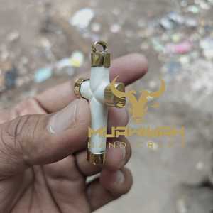 จี้กางเขนทำจากกระดูกควายคุณภาพสูง เป็นมิตรกับสิ่งแวดล้อม ดีไซน์ทันสมัย แกะสลักด้วยมือ พร้อมต่างหูกระดูกควาย สำหรับทำเครื่องประดับ ราคาประหยัด - Product Image 5