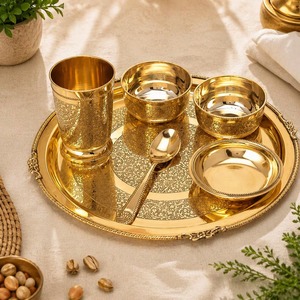Service de table en laiton, assiettes en laiton, vaisselle pour mariages et réceptions, assiettes à dessert de mariage au design artisanal - Product Image 4