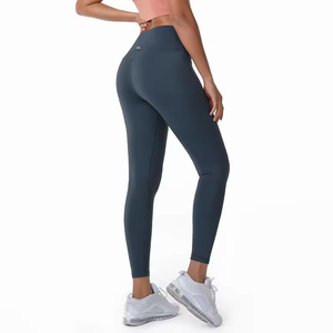Leggings de yoga pour femmes de haute qualité, effet push-up, sans coutures, taille croisée, taille haute, respirants, en Spandex/Polyester, personnalisables - Product Image 1