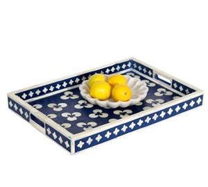 Bandeja Decorativa Rectangular de Madera con Diseño Floral Azul y Blanco, Diseño Tradicional, Hecha a Mano, Ecológica - Product Image 3