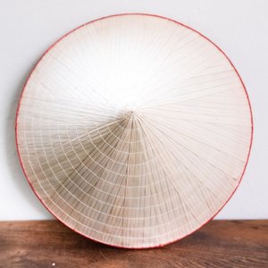 Chapeaux coniques en paille de feuilles de non-la traditionnels de qualité supérieure du Vietnam – Vente en gros à prix réduit - Product Image 5