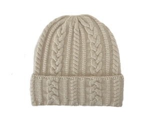 Gorro de Punto Trenzado de Invierno con Bordado - Product Image 1