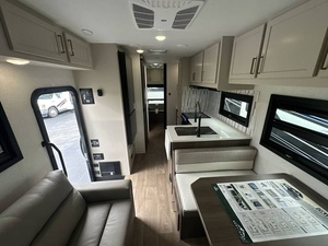 นิว 2026 อีสต์ ทู เวสต์ คอลเลจ เอเวนิว 2711N-K - Product Image 6