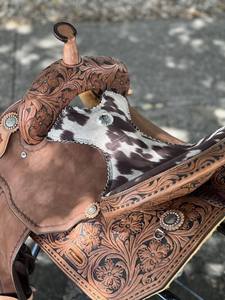 Silla de Montar Western de Cuero de Primera Calidad al por Mayor con Estructura de Fibra, Nuevo Diseño Hecho a Mano para Equitación, Precio Competitivo - Product Image 3