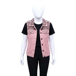 Chaleco Corto de Cuero Genuino Rosa para Mujer, Estilo Punk, con Decoración de Remaches, Cuello Vuelto y Triple Abotonadura - Product Image 1