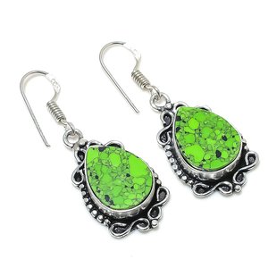Boucles d'oreilles Huggie vintage géométriques en alliage avec pierre turquoise verte, plaqué argent antique, bijoux bohèmes pour femmes - Product Image 1