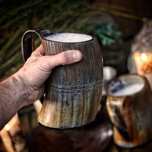 Jarra de Cuerno de Búfalo Natural de Alta Calidad con Asa, Estilo Vikingo Religioso, para Cerveza, Vino, Sidra y Cerveza Alemana - Hecha a Mano, Duradera - Product Image 5