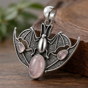 Pendentif chauve-souris à ailes rosées en quartz rose naturel, fait main, laiton plaqué or/argent, collier unisexe bohème gothique, breloque - Product Image 4