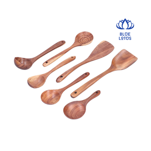 Juego de Cucharas de Madera en OFERTA - Utensilios de Cocina de Mango Largo para Remover, Servir y Más - OEM Disponible - Product Image 1