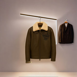 Chaqueta Bomber de Cuero Shearling Marrón para Hombre de Primera Calidad, Chaqueta de Cuero Puro con Estampado de Calavera, Elegante para el Invierno - Product Image 3