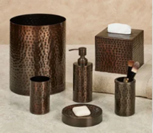 Ensemble de salle de bain sophistiqué en métal brun, orné d'une texture géométrique en nid d'abeille en relief, disponible au prix de gros - Product Image 6