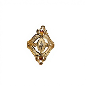 Bague en or massif 22 carats, design indien traditionnel, fabrication artisanale, bijoux en or véritable pour femmes et tenues de mariée - Product Image 2