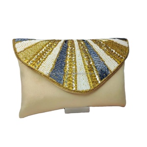 LUXURY CRAFTS Sac de soirée brodé pour femmes Mariage et fête Pochette Porte-monnaie Bridal Look à prix raisonnable - Product Image 1