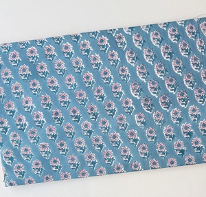 Tela de algodón de punto liso de peso medio resistente al agua Sanganer al por mayor para textiles del hogar, fundas de bolsos y prendas de vestir (por yarda) - Product Image 1