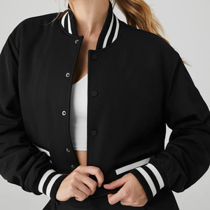 Veste universitaire courte pour femme, style vintage, avec logo personnalisé, nouvelle collection, en cuir brodé, idéale pour l'extérieur - Product Image 4