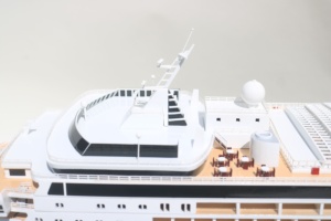 Modèle de bateau en bois Premium Nicko Cruise 1.200 |   Meilleur prix pour l'art liner de luxe |   Meilleurs bateaux en bois artisanaux |   Décoration de bateau moderne - Product Image 2