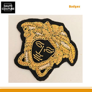 Insignias Bordadas a Mano Personalizables con Diseño de Cara de Medusa, Tamaño 5 x 5 cm, Hechas a Mano por un Proveedor de Origen de la India con la Mejor Calificación - Product Image 3