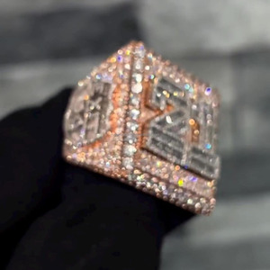 Venta caliente estilo rapero Iced Out Vvs Hiphop Champion Ring 925 Silver Iced Out Ring Real VVS Moissanite Diamond Ring para hombres - Product Image 5