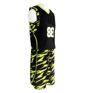 Uniforme de basket-ball personnalisé fabriqué au Pakistan pour hommes, jersey de basket-ball en polyester de haute qualité pour l'entraînement, personnalisable - Product Image 2