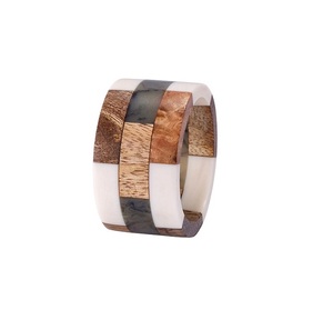 Anillos para Servilletas con Diseño Hueco en Blanco, Rosa y Dorado, Decoración de Mesa para Bodas, 4.5cm, Redondos, con Patrón Tejido, Elegantes, de Aleación de Zinc - Product Image 3