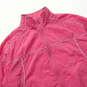 Ensemble de survêtement rose pour femmes |   Ensemble personnalisé 2 pièces : veste zippée et pantalon de jogging |   Fabricant de vêtements de sport OEM - Product Image 3