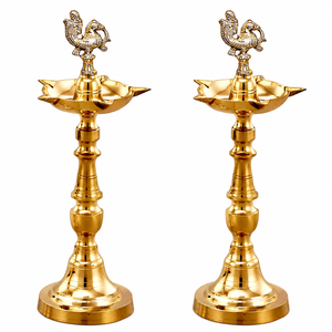 Juego de Lámparas de Aceite Samayi de Latón Puro Hechas a Mano en Jaipur, Soporte Tradicional para Diya con Diseño de Pavo Real, Decoración para Templo Pooja Deepam - Product Image 2