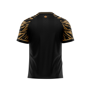เสื้อเจอร์ซีย์กีฬาผู้ชาย MAD4MATCH สีดำลายทอง พิมพ์ลายแบบ Sublimated แขนสั้น คอกลม ผ้าระบายอากาศ ซับเหงื่อได้ดี - Product Image 2