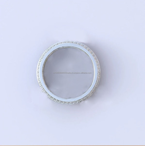 แหวนเพชรโมอิสซาไนต์ทรงปรินเซสคัท แบบ Eternity Band ตัวเรือนชุบทองคำขาว 18K ดีไซน์หรูหรา รูปทรงเรขาคณิต เหมาะสำหรับเป็นของขวัญสำหรับงานแต่งงาน ใช้ได้ทั้งผู้หญิงและผู้ชาย - Product Image 3