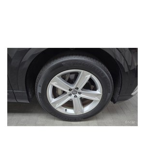 Audi Q8 45 TDI quattro Premium 2023, conduite à gauche, diesel, boîte automatique, sièges en cuir, caméra arrière, 79 144 km - Product Image 5