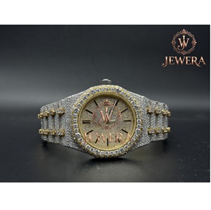Reloj de Lujo de Acero Inoxidable Plateado Más Vendido con Incrustaciones de Diamantes Mossinate para Quienes Aprecian la Fina Artesanía - Product Image 1